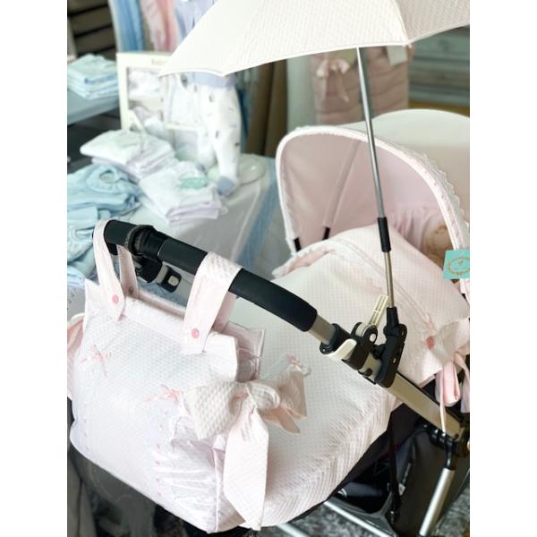 Vestiduras de carro en rosa bebé